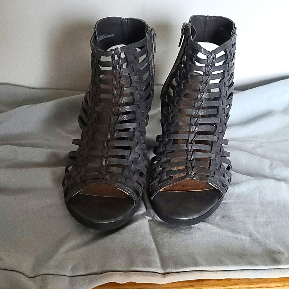 Gray sandals